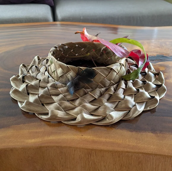 Leaf Hat Green Brown Red - Picture 4 of 14